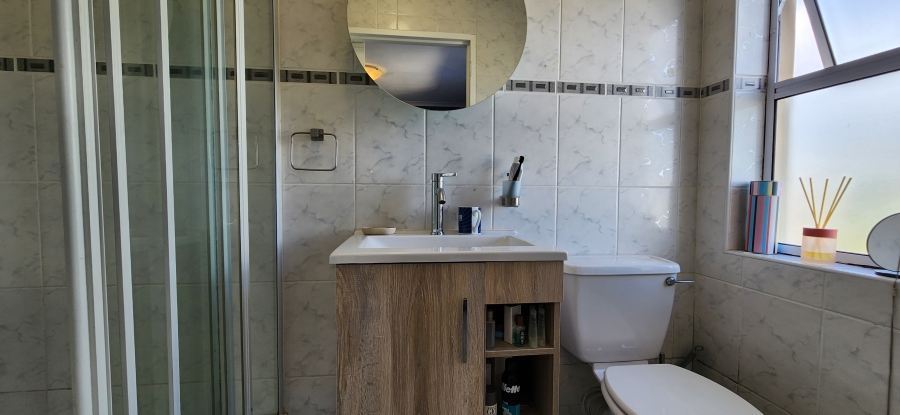 3 Bedroom Property for Sale in Sunningdale Western Cape